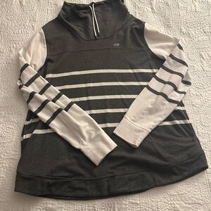 Ⓜ️SOLDⓂ️Vineyard Vines Gray Pullover